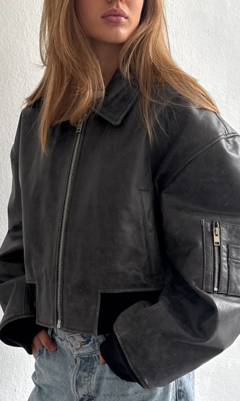 BONNIE CROPPED BOMBER - BLACK